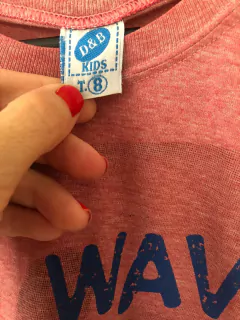 8A | Remera bordo con surfer. Talle 8 años. - comprar online