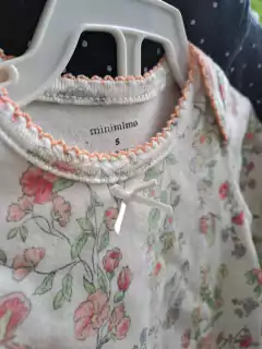 Set 3M | 2 bodys ML: negro c lunares blancos + blanco c flores en rosa y verde - CARTERS / MIMO - Talle 3 meses en internet