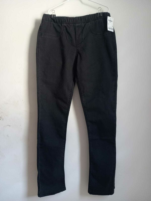 14A | NUEVO- Jegging negro OSHKOSH. Talle 14 años. Tiene 36 cm de cintura.