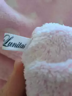 RN | Manta algodón y polar rosa, estrellas y lunas - MIS LUNITAS - Talle : RN - Lo Canto • Moda Circular