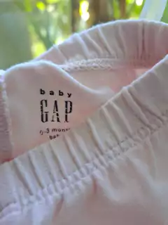 0/3M | Pantalón de algodón finito, voladitos abajo - GAP - Talle 0a3 meses - comprar online