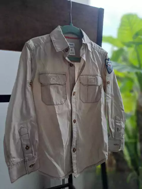 3A | Camisa ML beige c aplique de escudo - CARTERS - Talle 3 años