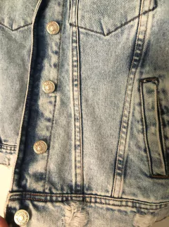 XS | Campera de jean con roturas. KOSIUKO. Talle XS. en internet