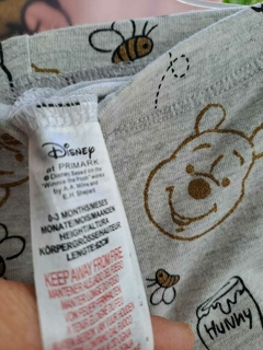 0/3M | Pijama 2 piezas: remera ML rosa c Winnie POOH brillo +pantalón gris c dibujos- DISNEY/ PRIMARK - Talle 0-3 meses - Lo Canto • Moda Circular
