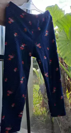 Pantalon elastizado azul c lunares y florcitas rojas - LOVE CAMERON - Talle 4-5 años - comprar online