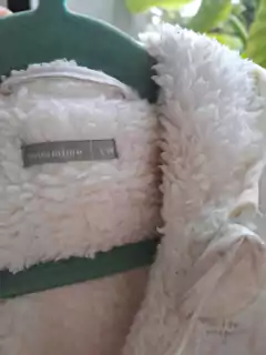 Campera impermeable natural jaspeada c corderito blanco interno, es entero, capucha - MIMO - Talle L (9a12 meses) - comprar online