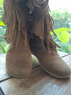 Botas altas de gamuza marrones c flecos, cierre lateral - MIMO - Talle 30 - Lo Canto • Moda Circular