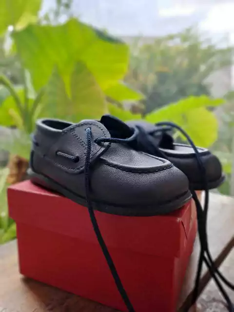 T20 | NUEVOS - Mocasines de cuero azul acordonados - BY MIKO - Talle 20