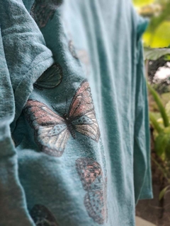 Remera ML celeste c mariposas brillantes - WEAK MEAK - Talle 8 años - comprar online