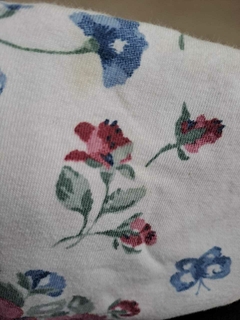 OUTLET - Remera ML blanca c flores en rosa y azul - CHEEKY - Talle 4 años en internet