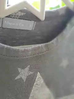 Remera ML gris c estrellas plateadas - MIMO - Talle 6 años en internet