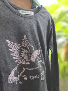 Remera gris oscuro c unicornio rosa - WEAK MEAK -Talle 8 años - comprar online