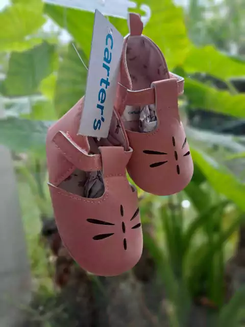 NUEVOS - Zapatos cuerina rosa viejo - CARTERS - Talle 3a6 meses