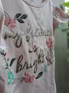 Remera MC rosa claro c flores y letras doradas - CARTERS - Talle: 3 años - comprar online