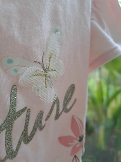 Remera MC rosa claro c flores y letras doradas - CARTERS - Talle: 3 años - Lo Canto • Moda Circular