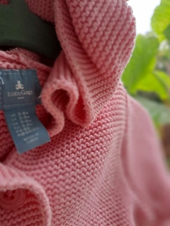 3/6M | Sweater rosa abotonado, capucha oso- baby GAP - Talle: 3a6 meses - comprar online