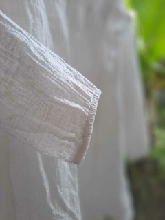 Camisa blanca ML de gasa pañalera, c volados - MINI POU - Talle 5 años en internet
