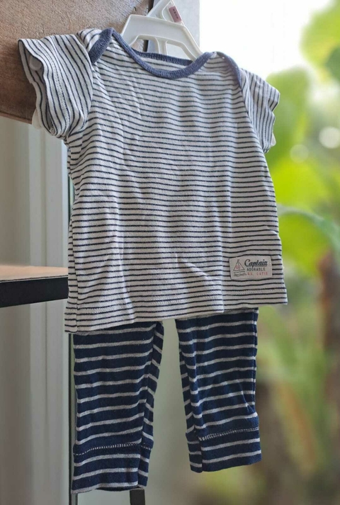 Set 3M | Remera MC blanca c rayas azules + pantalón algodon azul c rayas blancas pelota atras- CARTERS- Talle: 3 meses