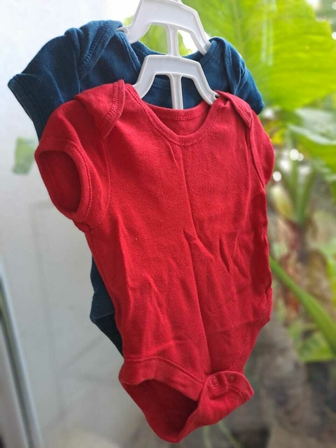 Set 2 bodys MC azul + rojo - PRIMARK - Talle: 3a6 meses