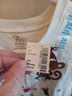 NUEVA- Remera blanca con estampa ositos, regalos y brillitos. PLACE, 24 meses. en internet