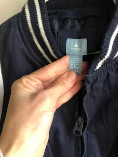 Campera con líneas blancas. GAP.. 2 años. - comprar online