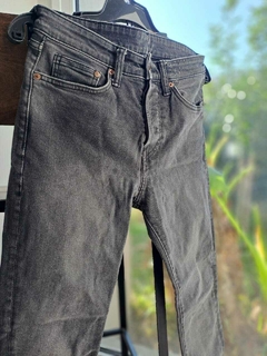 Jean gris, abotonado, skinny - H&M - Talle 30 - comprar online