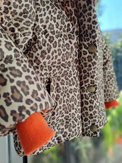 Campera impermeable animal print c polar naranja interno - CARTERS - Talle 12 meses en internet