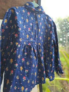 Camisa ML azul c florcitas en rosa y amarillo - ZARA - Talle 3-4 años en internet