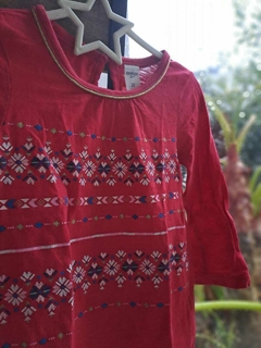 2A | Remera ML roja c guardas en azul, dorado y blanco - OSHKOSH - Talle: 2 años - comprar online