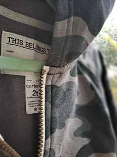 Buzo camuflado con capucha. CARTERS. 2 años. en internet
