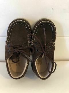 Zapatos marrones tipo mocasines de gamuza. Talle 24. - comprar online