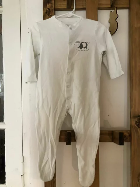 Outlet- Pijama blanco entero. PRIMARK. 6/9 meses, Manchita.