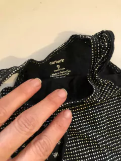 Dos bodys negros y blanco sin mangas. CARTERS. 9 meses, - comprar online