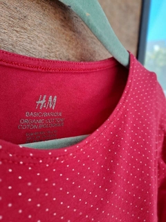 Remera roja ML c motas blancas - H&M- Talle: 2-4 años - comprar online