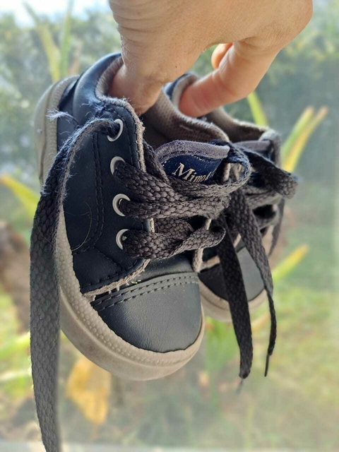 Zapatillas de cuerina azul c cordon-MIMO-Talle 20