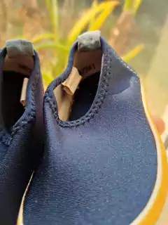 T18 | Zapatitos azules neoprene c suela de goma - GAP - Talle 18 - comprar online