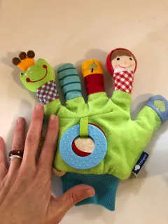 JUGUETE- Guante con títeres en los dedos. Its Magical. en internet