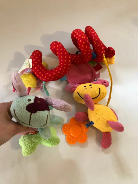 JUGUETE- Juguete de bebe de tela con animales