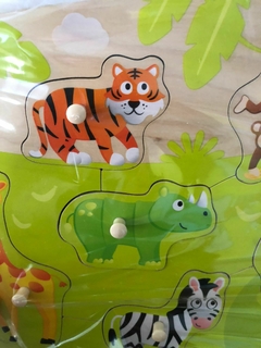 JUGUETE. Juego de madera para encastrar animales. - comprar online