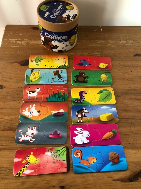 JUEGO- Rompecabezas de dos piezas. Qué comen. + 2 años. 12 piezas.