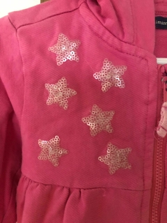 Buzo rosa con capucha y estrellas en el frente, con cierre. MIMO. 18 meses. - comprar online