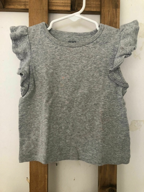 Remera gris con volado. CARTERS. 24 meses. Manchita mini. Algodón super suave.