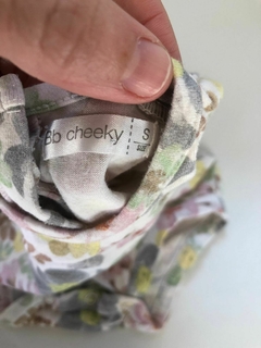 Body ML con flores. CHEEKY. Talle S de bebe. 3 meses, en internet