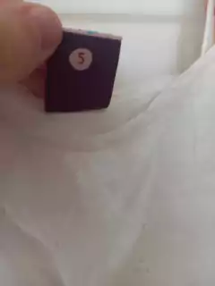 Vestido blanco con flor y tiritas regulables. OWOKO. Talle 5 de la marca que es 2 AÑOS. - Lo Canto • Moda Circular