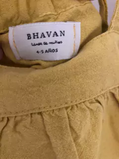 Vestido mostaza de lino. BHAVAN. 4/5 años. en internet