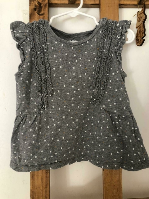 Remera gris MC con lunares blancos y dorados. CARTERS. 4 años.