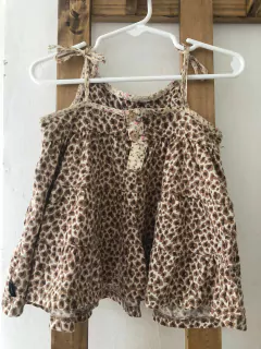 2A | Vestido de algodón animal print. Talle 2 años. Akiabara tiene talles chicos. en internet