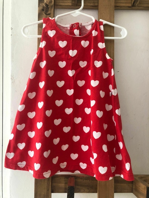 Vestido SM rojo con lunares blancos. Viene con bombachudo haciendo juego CHEEKY. 12/18 meses.