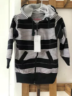NUEVO- Buzo con capucha de algodón y cierre. Latino. Talle 4 años. en internet