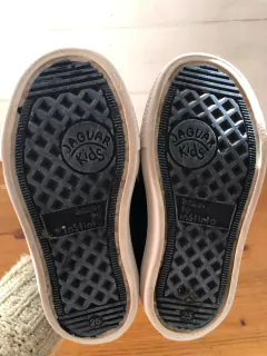 Zapatillas azules con abrojo. JAGUAR. Talle 25. - Lo Canto • Moda Circular